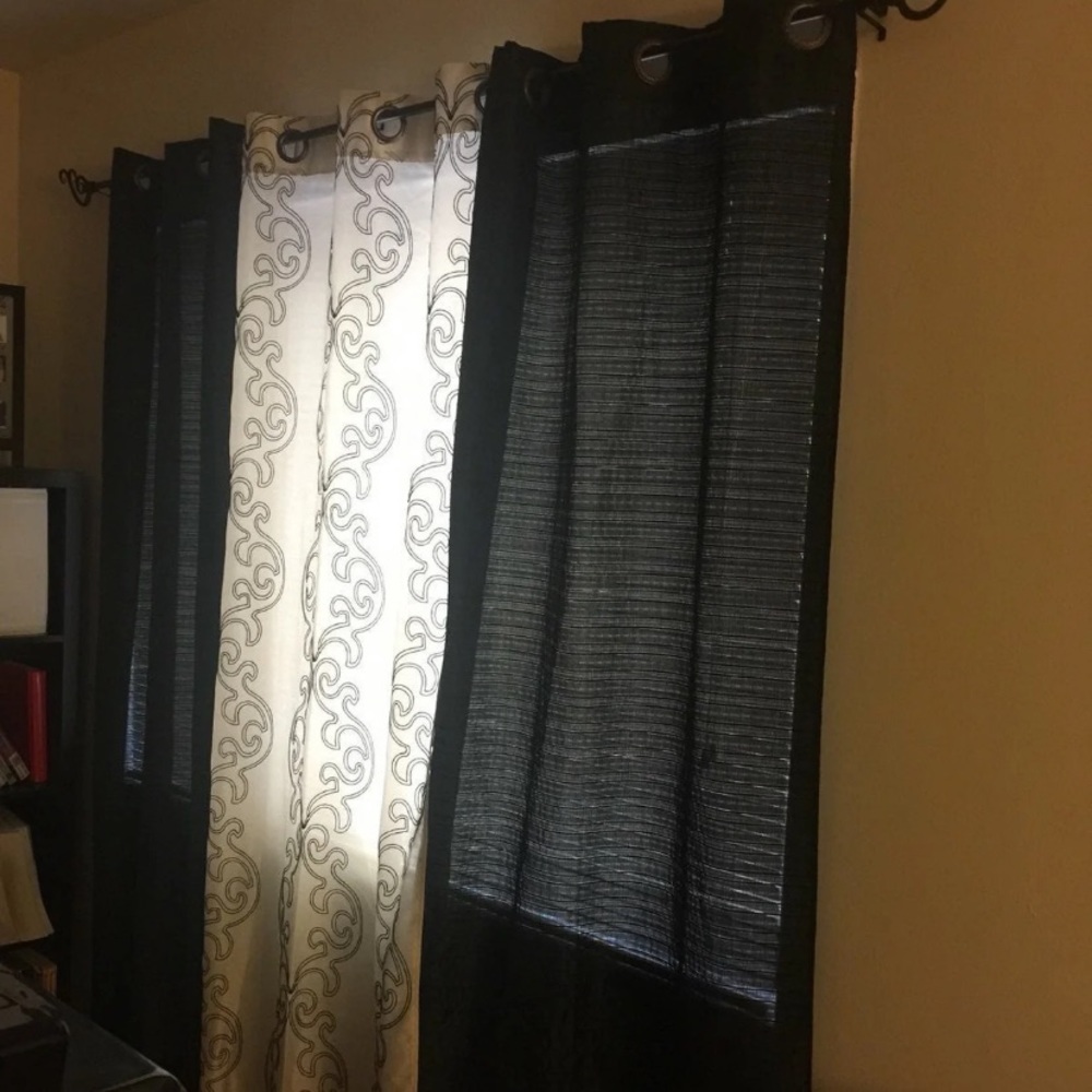 🤩SOLD🤩 Currains - 8 panels